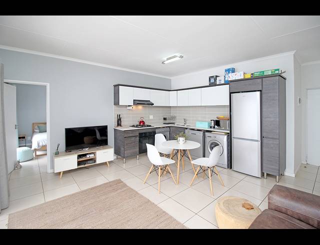 1 BEDROOM APARTMENT FOR SALE IN GREENSTONE HILL